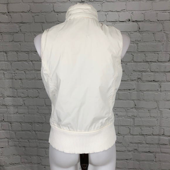 White/Cream Roxy Zip Up Puffer Vest Size Medium - Picture 4 of 6